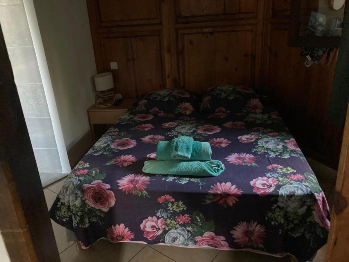 Chambres D'Hotes Du Domaine Des Doudous Сен-П'єр Екстер'єр фото
